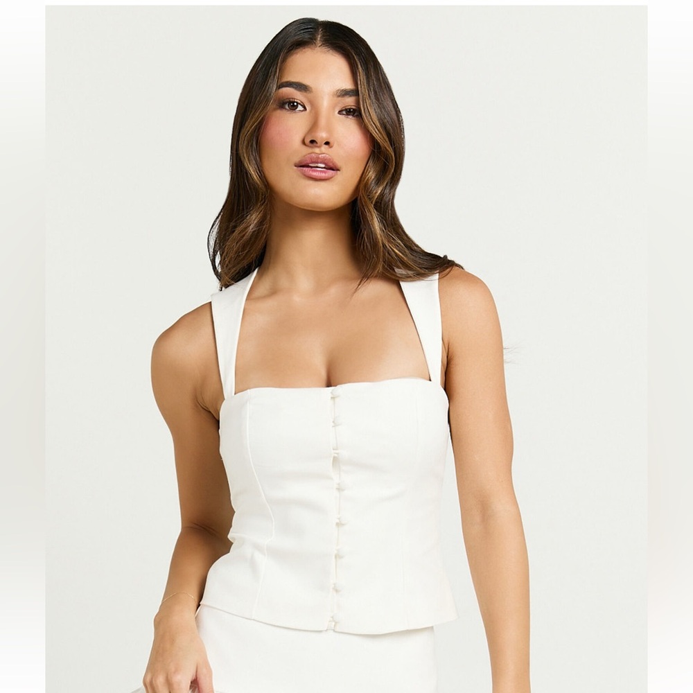 Showpo White Square Neck Open Back Button Down Top BRAND NEW NEVER WORN